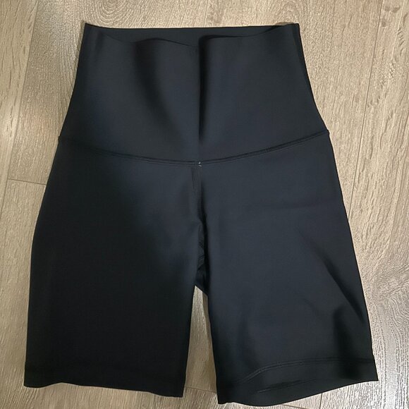 Aritzia TNA Butter 7'' Athletic Short - Picture 4 of 4